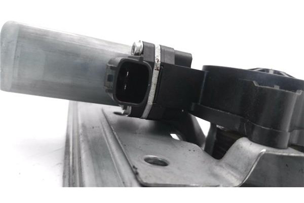 Recambio de mecanismo elevalunas delantero izquierdo para renault clio iv 1.2 expression referencia OEM IAM 128001072D 3N2932 