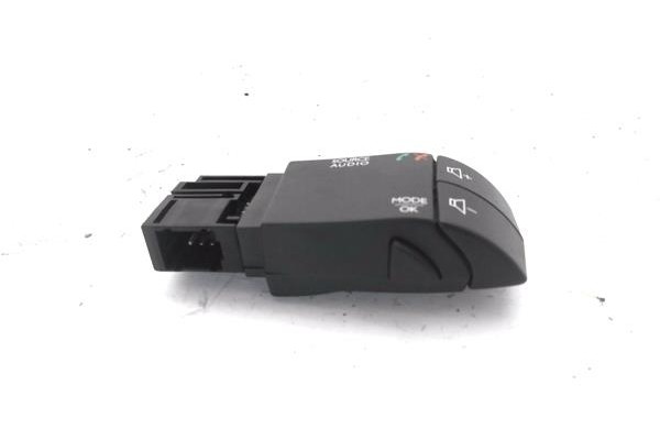 Recambio de mando multifuncion para renault clio iv 1.2 expression referencia OEM IAM 255522448R 344422020 