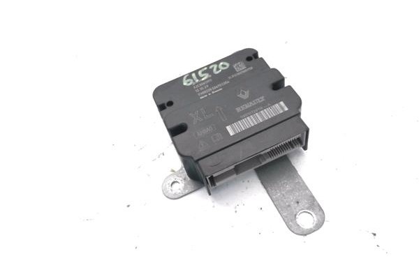 Recambio de centralita airbag para renault clio iv 1.2 expression referencia OEM IAM 985101389R A2C80613911 