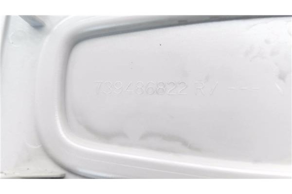 Recambio de luz delantero central techo para renault clio iv 1.2 expression referencia OEM IAM 739486822R  