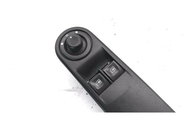 Recambio de mando elevalunas delantero izquierdo para renault clio iv 1.2 expression referencia OEM IAM 809611667R 1135204X 