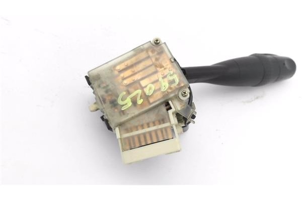 Recambio de mando intermitencia para toyota rav4 (a2) 1.8 luna referencia OEM IAM 1736481 6822N32 