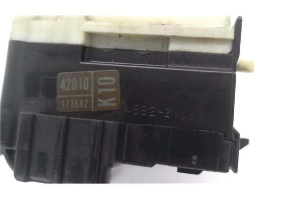 Recambio de mando intermitencia para toyota rav4 (a2) 1.8 luna referencia OEM IAM 1736481 6822N32 