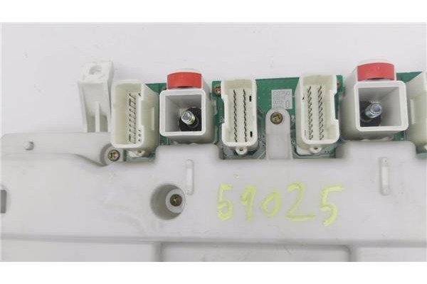 Recambio de cuadro completo para toyota rav4 (a2) 1.8 luna referencia OEM IAM 8380042861 1575201140 