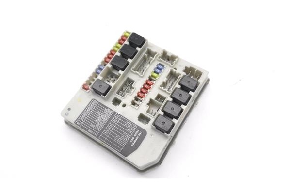 Recambio de caja fusibles/rele para nissan note (e11e) 1.5 dci referencia OEM IAM 19487A31  