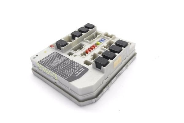 Recambio de caja fusibles/rele para nissan note (e11e) 1.5 dci referencia OEM IAM 19487A31  