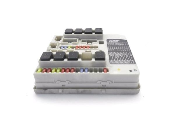 Recambio de caja fusibles/rele para nissan note (e11e) 1.5 dci referencia OEM IAM 19487A31  