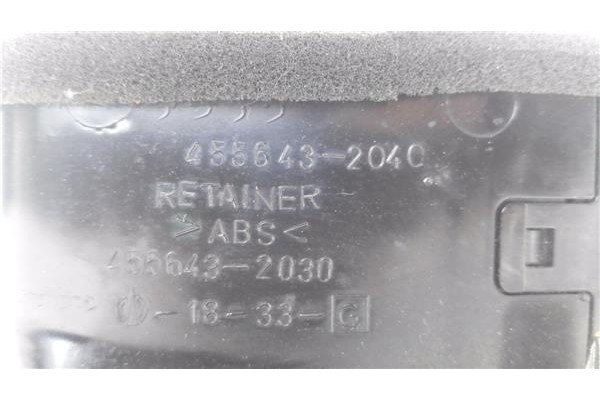Recambio de rejilla entrada de aire para toyota rav4 (a2) 1.8 luna referencia OEM IAM 4556432030 4556442030 