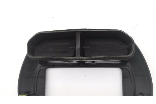 Recambio de rejilla entrada de aire para toyota rav4 (a2) 1.8 luna referencia OEM IAM 4556432030 4556442030 