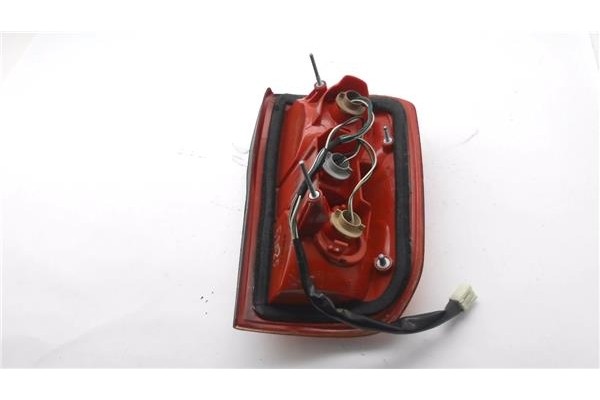 Recambio de piloto trasero izquierdo para toyota rav4 (a2) 1.8 luna referencia OEM IAM 03828207 083121974LR 