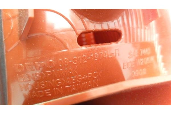 Recambio de piloto trasero izquierdo para toyota rav4 (a2) 1.8 luna referencia OEM IAM 03828207 083121974LR 