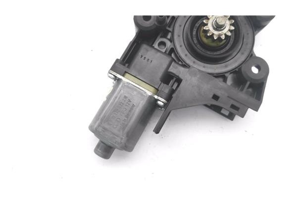 Recambio de motor elevalunas delantero derecho para ford focus ii (da_) 1.6 tdci referencia OEM IAM 4M5T14553 0130822216 