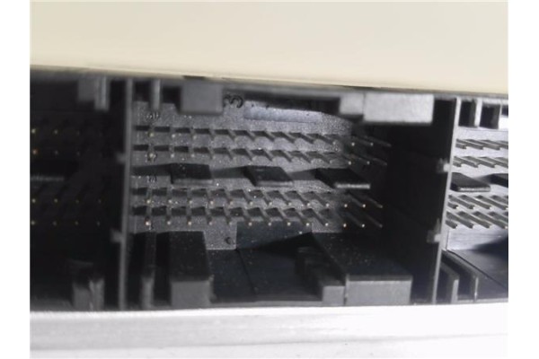 Recambio de centralita para land rover freelander (ln) 2.0 di referencia OEM IAM 7787315 0281010300 