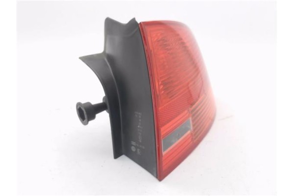 Recambio de piloto trasero derecho para audi a4 berlina (8e) 2.0 tdi (dpf) (125kw) referencia OEM IAM 8E5945096  