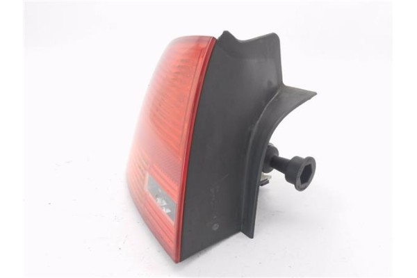 Recambio de piloto trasero izquierdo para audi a4 berlina (8e) 2.0 tdi (dpf) (125kw) referencia OEM IAM 8E5945095  