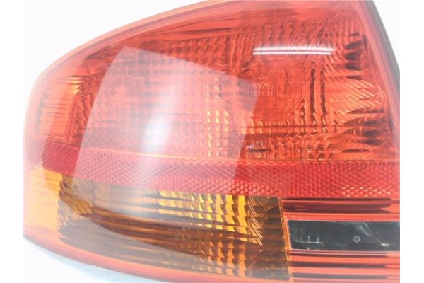 Recambio de piloto trasero izquierdo para audi a4 berlina (8e) 2.0 tdi (dpf) (125kw) referencia OEM IAM 8E5945095  