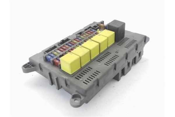 Recambio de caja fusibles/rele para land rover freelander (ln) 2.0 di referencia OEM IAM YWC000030 53070103B 
