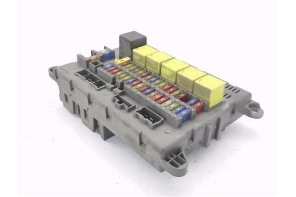 Recambio de caja fusibles/rele para land rover freelander (ln) 2.0 di referencia OEM IAM YWC000030 53070103B 