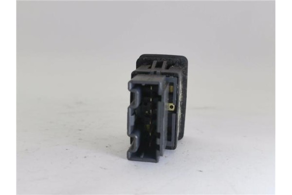 Recambio de mando elevalunas delantero izquierdo para land rover freelander (ln) 2.0 di referencia OEM IAM YUF101770LNF  