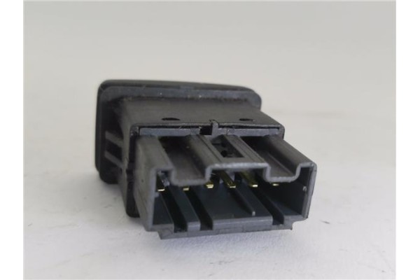 Recambio de mando elevalunas delantero izquierdo para land rover freelander (ln) 2.0 di referencia OEM IAM YUF101770LNF  