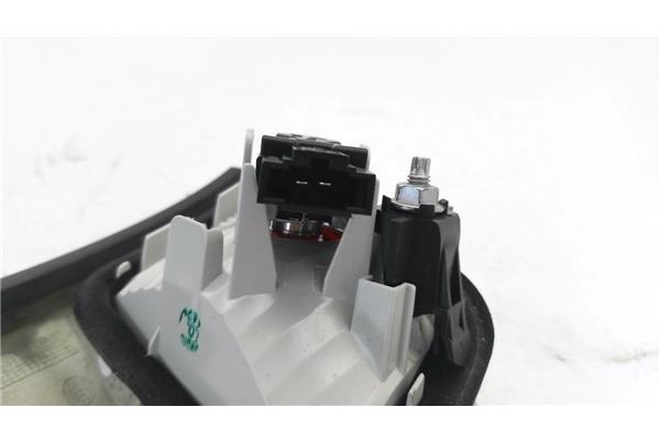 Recambio de piloto interior derecho para audi a4 berlina (8e) 2.0 tdi (dpf) (125kw) referencia OEM IAM 8E5945094  