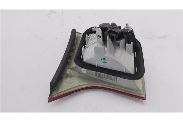 Recambio de piloto interior derecho para audi a4 berlina (8e) 2.0 tdi (dpf) (125kw) referencia OEM IAM 8E5945094  