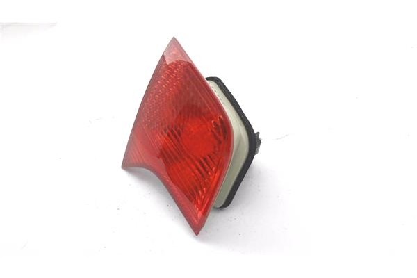 Recambio de piloto interior izquierdo para audi a4 berlina (8e) 2.0 tdi (dpf) (125kw) referencia OEM IAM 8E5945093A  