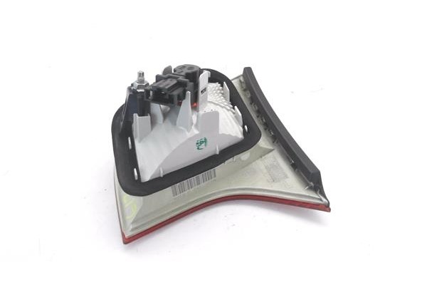 Recambio de piloto interior izquierdo para audi a4 berlina (8e) 2.0 tdi (dpf) (125kw) referencia OEM IAM 8E5945093A  