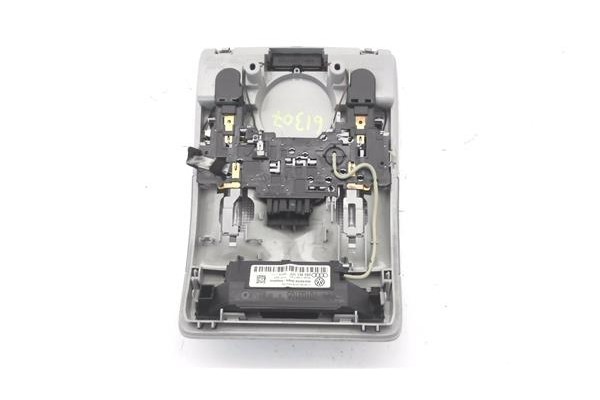 Recambio de luz delantero central techo para audi a4 berlina (8e) 2.0 tdi (dpf) (125kw) referencia OEM IAM 8E0947135E 8E0951177 