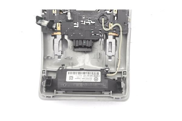 Recambio de luz delantero central techo para audi a4 berlina (8e) 2.0 tdi (dpf) (125kw) referencia OEM IAM 8E0947135E 8E0951177 