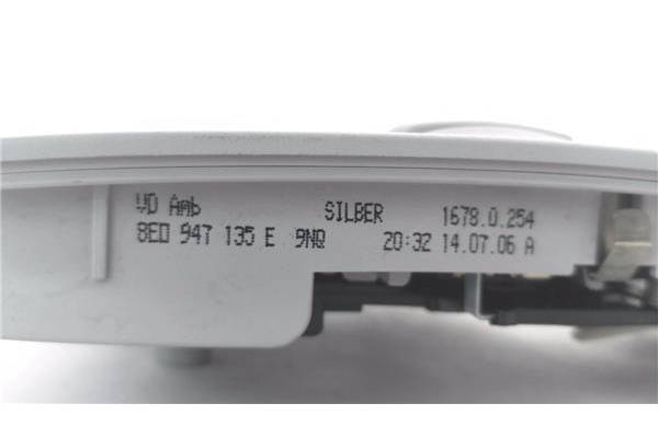 Recambio de luz delantero central techo para audi a4 berlina (8e) 2.0 tdi (dpf) (125kw) referencia OEM IAM 8E0947135E 8E0951177 