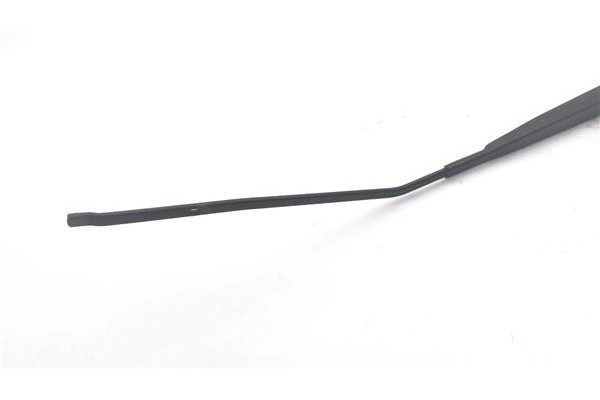 Recambio de brazo limpiaparabrisas delantero derecho para renault clio iv 1.2 expression referencia OEM IAM 288861373  