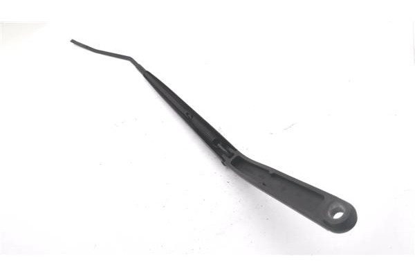 Recambio de brazo limpiaparabrisas delantero derecho para renault clio iv 1.2 expression referencia OEM IAM 288861373  