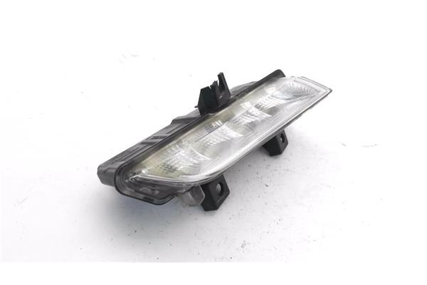 Recambio de piloto delantero luz diurna para renault clio iv 1.2 expression referencia OEM IAM 89208541  