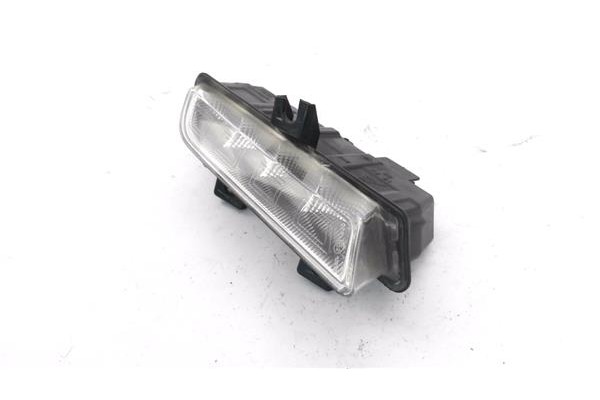 Recambio de piloto delantero luz diurna para renault clio iv 1.2 expression referencia OEM IAM 89208541  