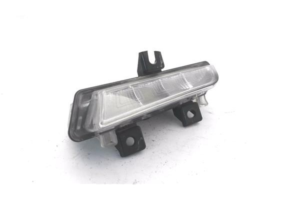 Recambio de piloto delantero luz diurna para renault clio iv 1.2 expression referencia OEM IAM 89208551  
