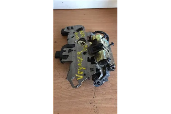 Recambio de cierre electromagnetico trasero derecho para chrysler voyager (rg) 2.4 se referencia OEM IAM 800786  