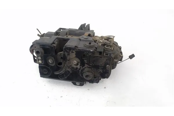 Recambio de cierre electromagnetico trasero derecho para skoda octavia berlina (1u2) 1.9 tdi glx referencia OEM IAM 3B4839016 3B