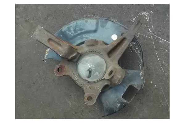 Recambio de mangueta delantero izquierda para nissan vanette cargo (hc23) 2.3 d referencia OEM IAM   