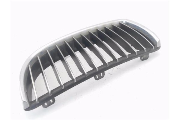 Recambio de rejilla capo para bmw serie 3 berlina (e90) 3.0 330d referencia OEM IAM 22405910 7120009 