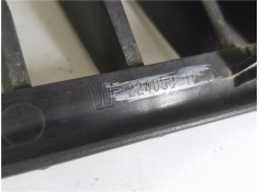 Recambio de rejilla capo para bmw serie 3 berlina (e90) 3.0 330d referencia OEM IAM 22405910 7120009 