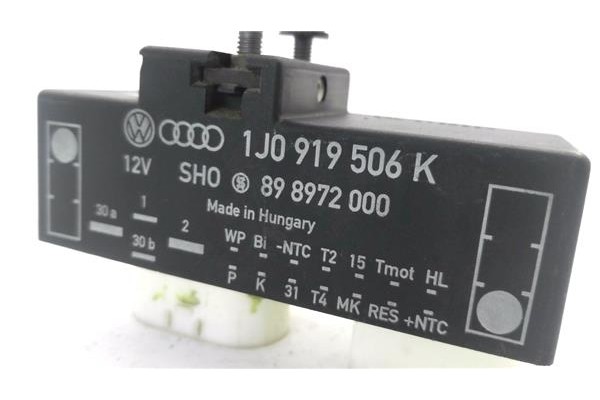 Recambio de caja reles para volkswagen golf iv berlina (1j1) 1.6 16v referencia OEM IAM 1J0919506K 898972000 