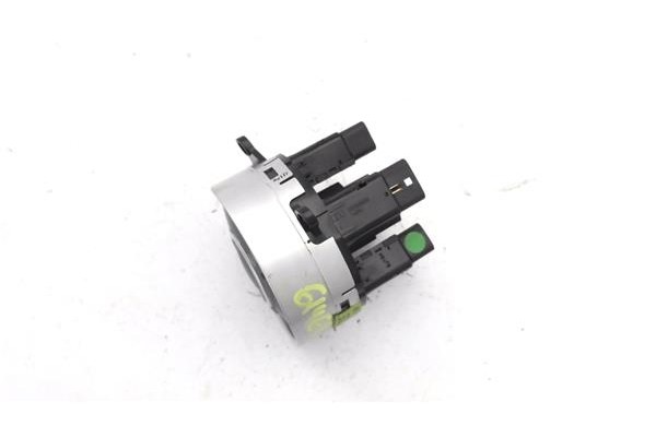 Recambio de interruptor luces emergencia para ssangyong kyron 2.0 200 xdi referencia OEM IAM 201003404  