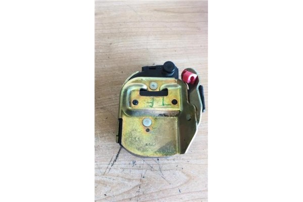 Recambio de cierre electromagnetico trasero izquierdo para chrysler voyager gs 2.4 referencia OEM IAM   