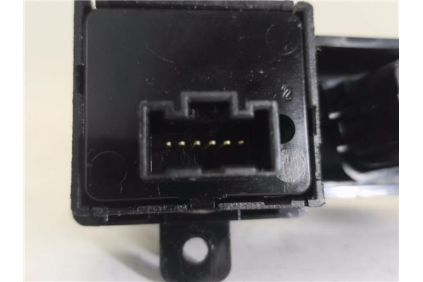 Recambio de interruptor regulacion altura faros para ssangyong kyron 2.0 200 xdi referencia OEM IAM 8530109820HCH  