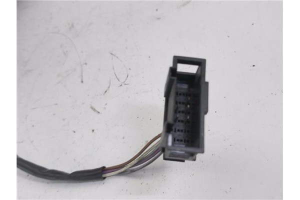 Recambio de retrovisor electrico derecho para volkswagen golf iv berlina (1j1) 1.6 referencia OEM IAM E1020514  