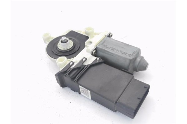 Recambio de motor elevalunas delantero izquierdo para volkswagen golf iv berlina (1j1) 1.6 referencia OEM IAM 1J1959801C 1014222