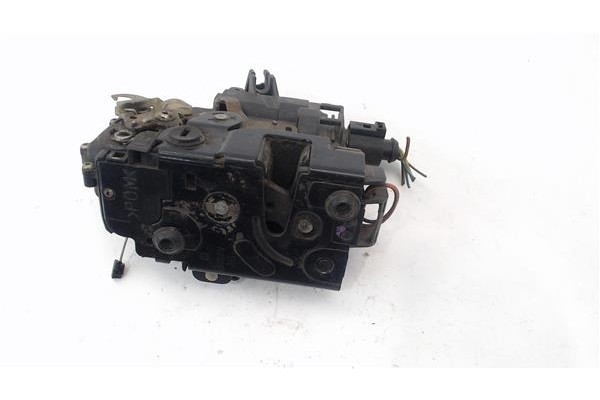 Recambio de cierre electromagnetico trasero izquierdo para skoda octavia berlina (1u2) 1.9 tdi glx referencia OEM IAM 3B4839015A
