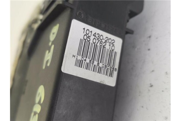 Recambio de motor elevalunas delantero izquierdo para volkswagen golf iv berlina (1j1) 1.6 referencia OEM IAM 1J1959801C 1014222