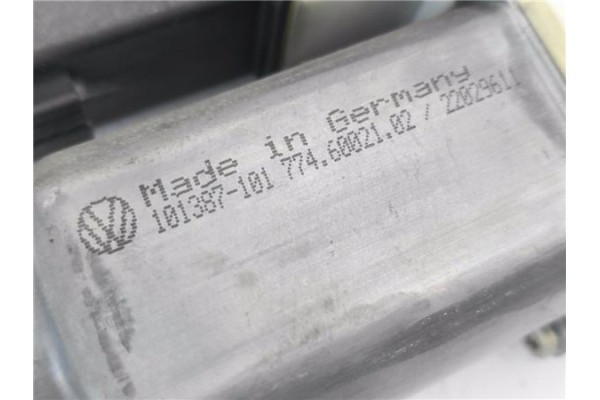 Recambio de motor elevalunas delantero izquierdo para volkswagen golf iv berlina (1j1) 1.6 referencia OEM IAM 1J1959801C 1014222